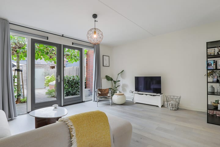 Tussenwoning te koop: Het Veld 3, Hooglanderveen