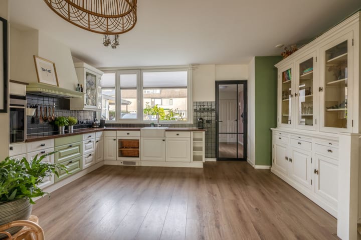 Tussenwoning te koop: Fazantstraat 39, Lisse