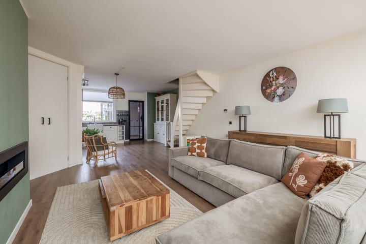 Tussenwoning te koop: Fazantstraat 39, Lisse