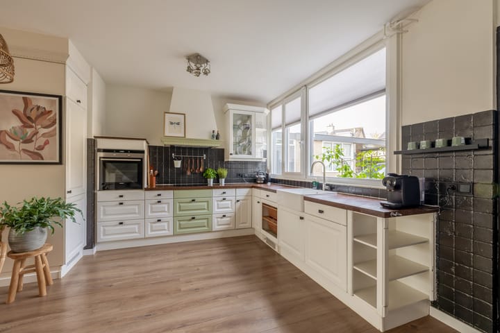 Tussenwoning te koop: Fazantstraat 39, Lisse