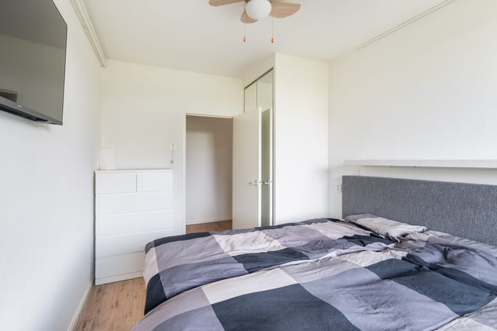 Appartement te koop: mr. L.A. Kesperweg 37C, Vlaardingen