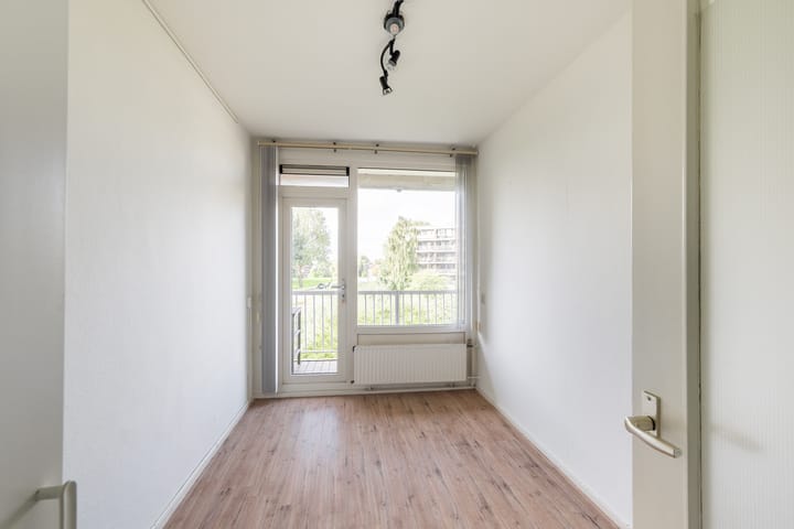 Appartement te koop: mr. L.A. Kesperweg 37C, Vlaardingen
