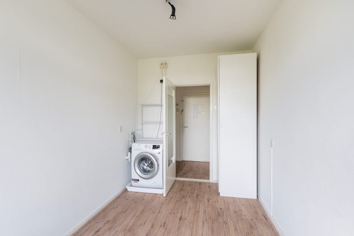 Appartement te koop: mr. L.A. Kesperweg 37C, Vlaardingen
