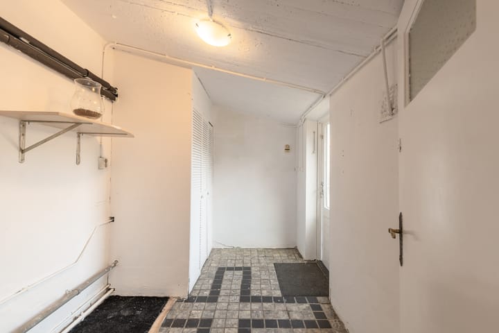 Tussenwoning te koop: Johan Dautzenbergstraat 24, Sittard