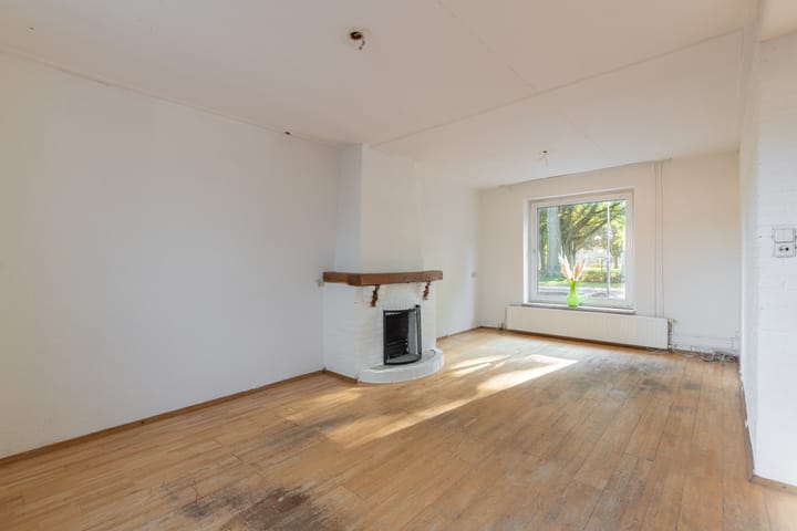 Tussenwoning te koop: Johan Dautzenbergstraat 24, Sittard