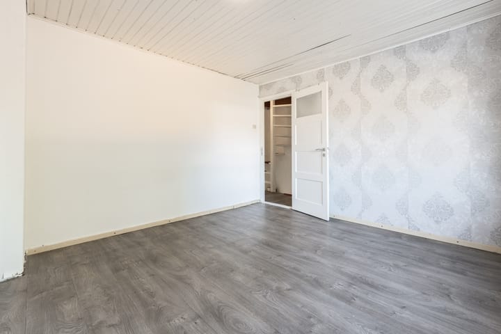 Tussenwoning te koop: Johan Dautzenbergstraat 24, Sittard