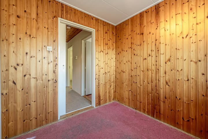 Tussenwoning te koop: Johan Willem Frisostraat 19, Strijensas