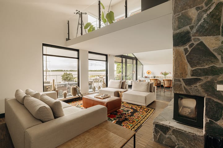 Vrijstaande woning te koop: Westmeerlaan 15, Roelofarendsveen