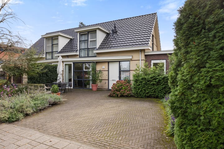 Tussenwoning te koop: Tromplaan 2, Voorthuizen
