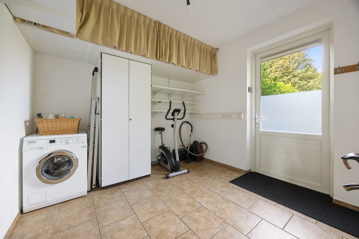 Tussenwoning te koop: Tromplaan 2, Voorthuizen
