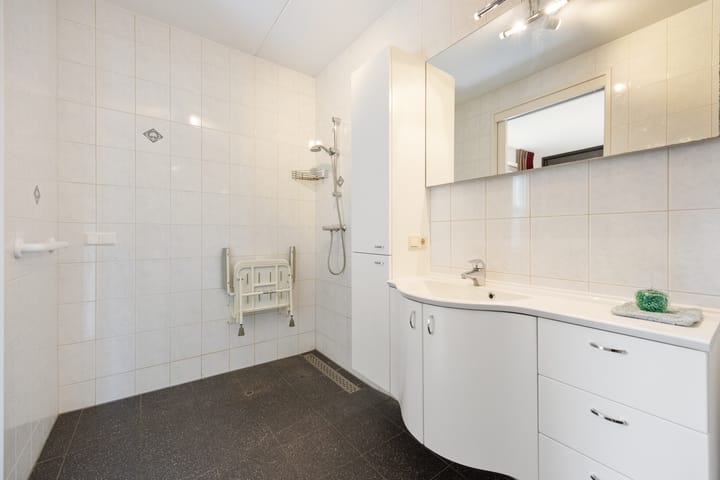 Tussenwoning te koop: Tromplaan 2, Voorthuizen