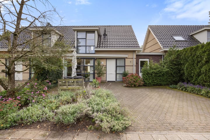 Tussenwoning te koop: Tromplaan 2, Voorthuizen