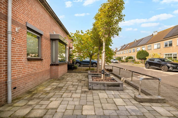 Photo 3 of Alie Postmastraat 17