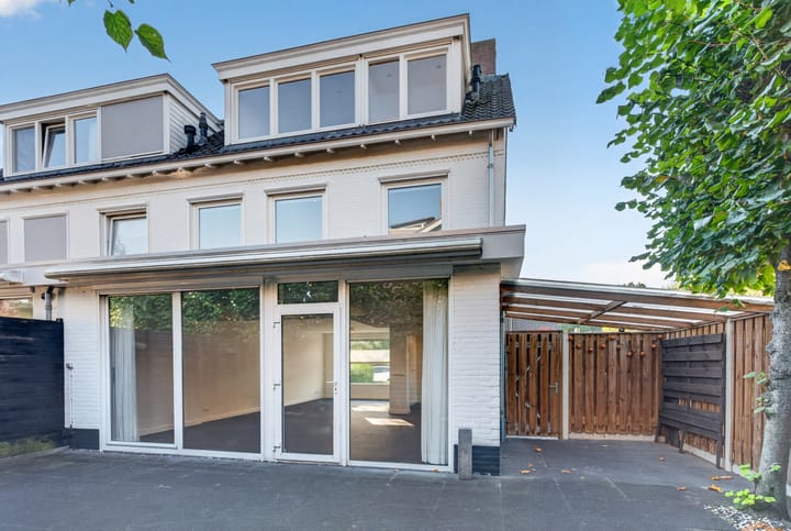 Twee-onder-één-kap te koop: Thomas a Kempisstraat 1, 'S-Hertogenbosch