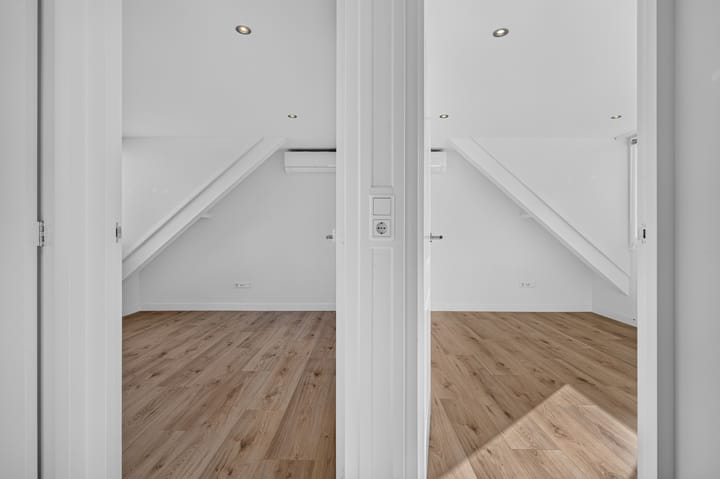 Twee-onder-één-kap te koop: Thomas a Kempisstraat 1, 'S-Hertogenbosch