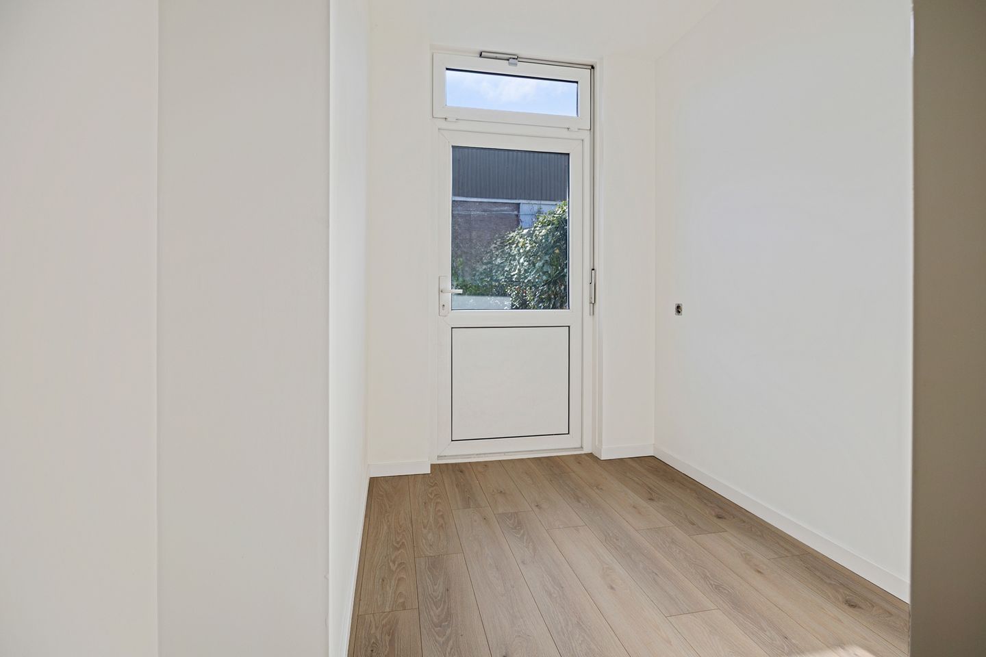 Photo 14 of Asterstraat 37