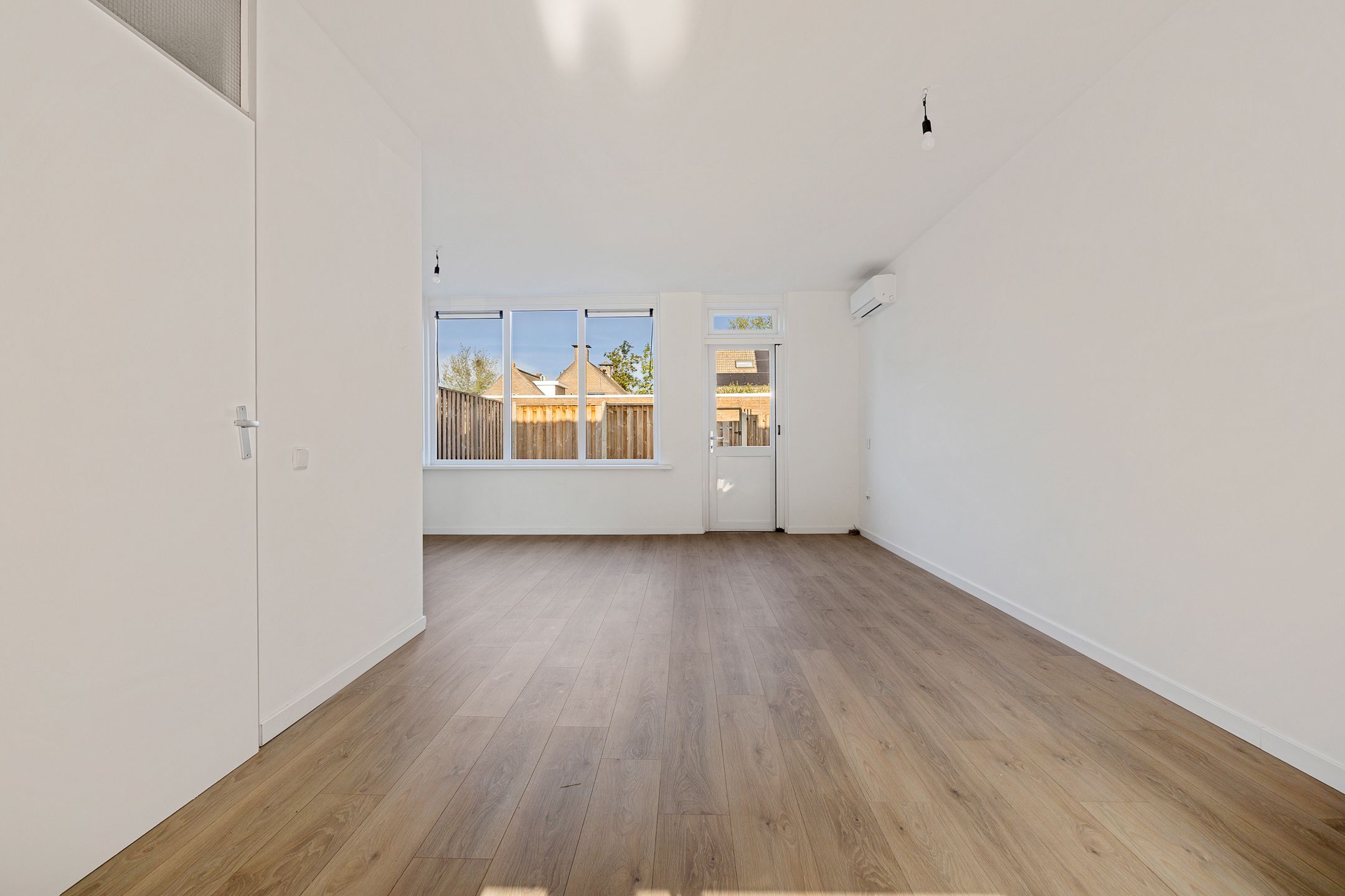 Photo 6 of Asterstraat 37