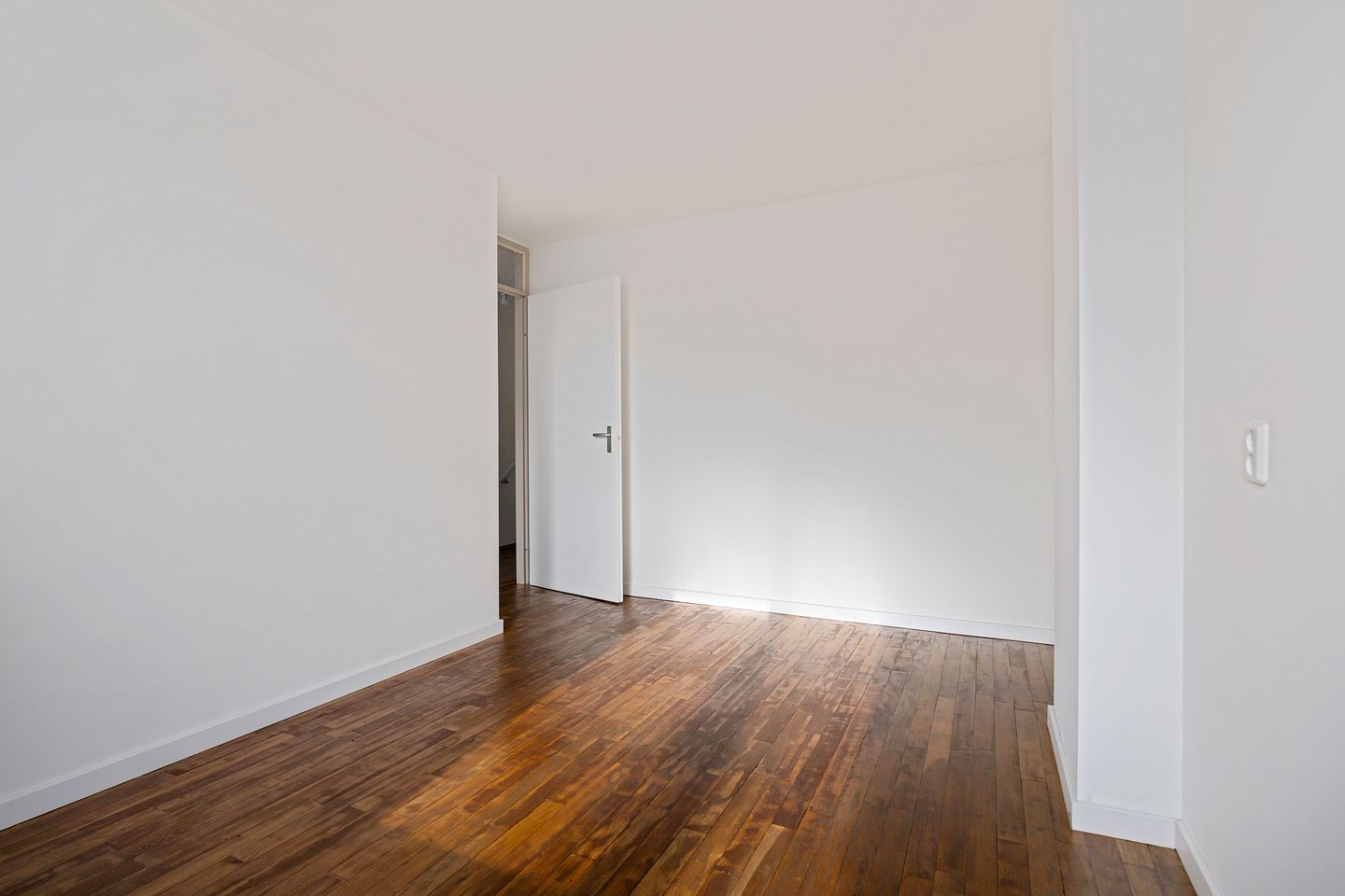 Photo 34 of Asterstraat 37