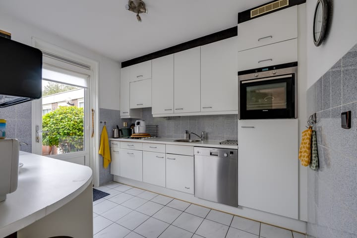 Tussenwoning te koop: Vogelbos 51, Prinsenbeek
