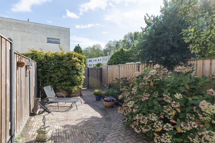 Tussenwoning te koop: Malachietstraat 73, Almere