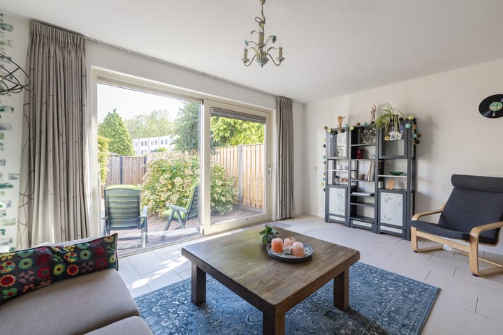 Tussenwoning te koop: Malachietstraat 73, Almere
