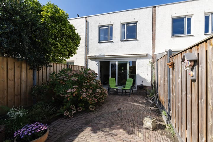 Tussenwoning te koop: Malachietstraat 73, Almere