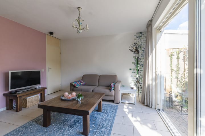 Tussenwoning te koop: Malachietstraat 73, Almere
