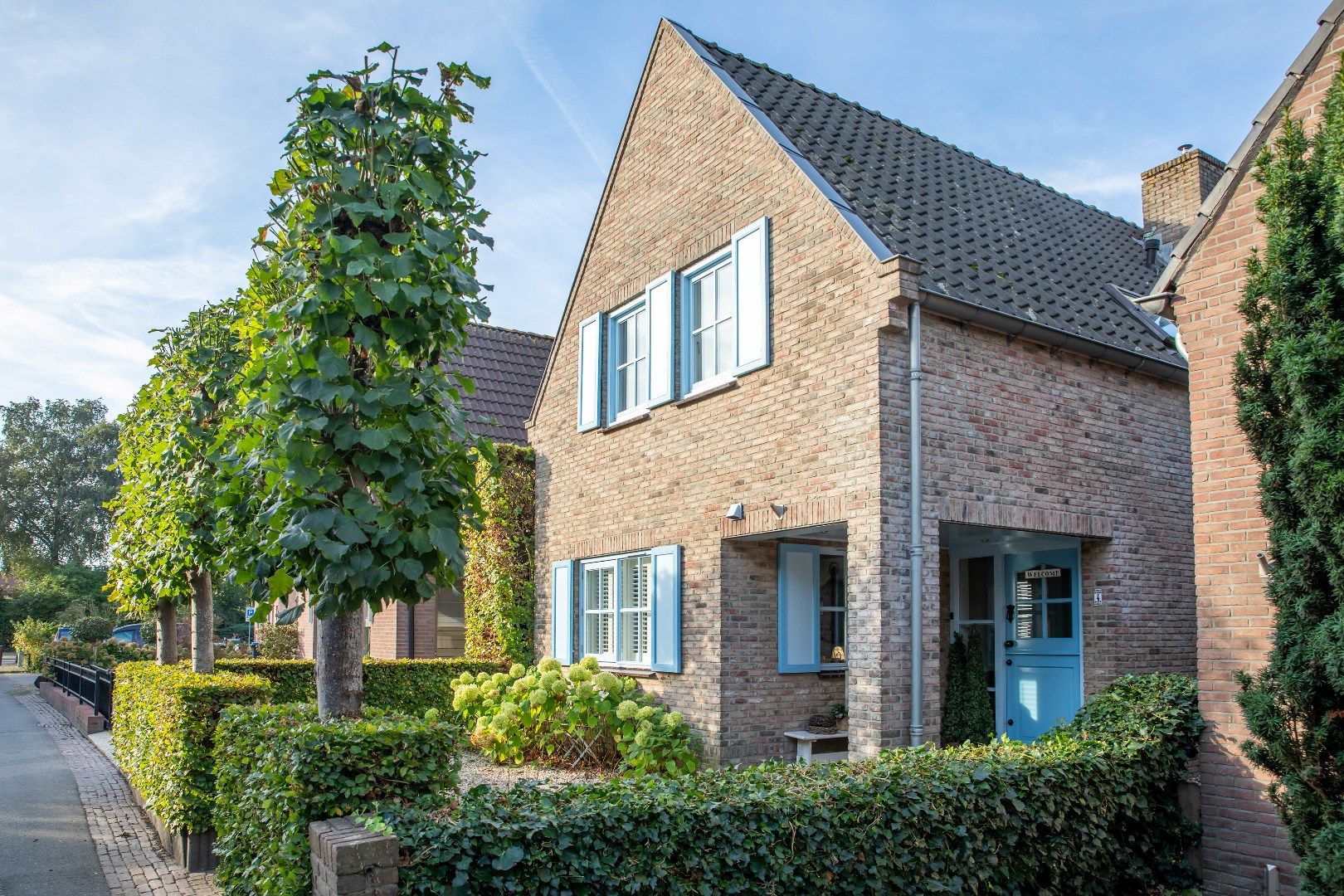 Kerkdwarsstraat 4 