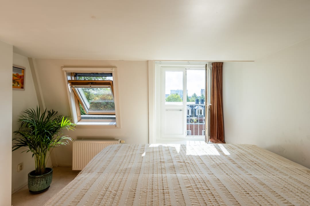 Photo 17 of Domselaerstraat 35-3