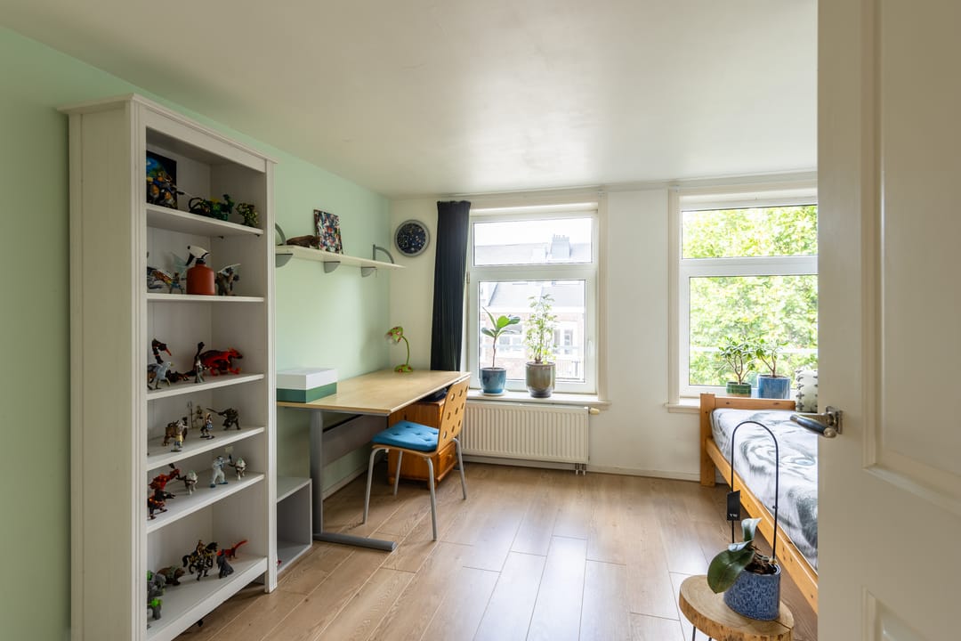 Photo 23 of Domselaerstraat 35-3
