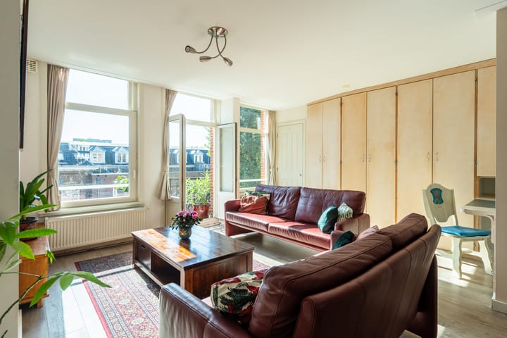 Photo 4 of Domselaerstraat 35-3