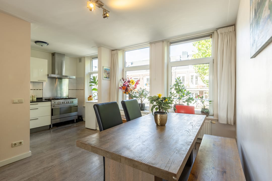 Photo 11 of Domselaerstraat 35-3