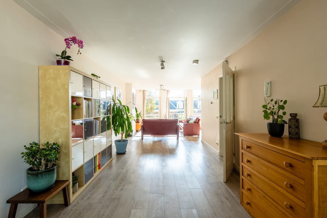 Photo 8 of Domselaerstraat 35-3
