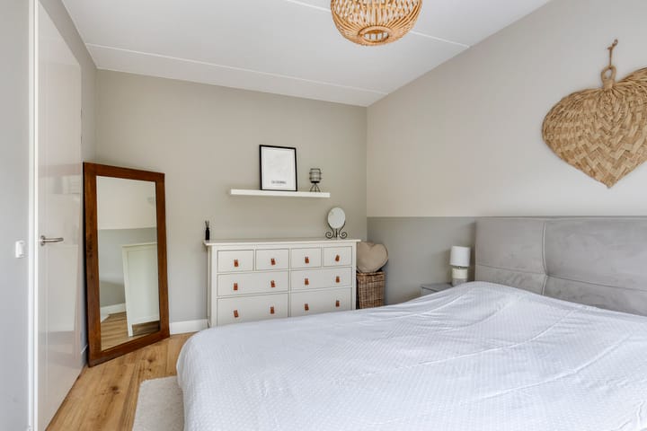 Tussenwoning te koop: Tinbergenplantsoen 37, Zaltbommel
