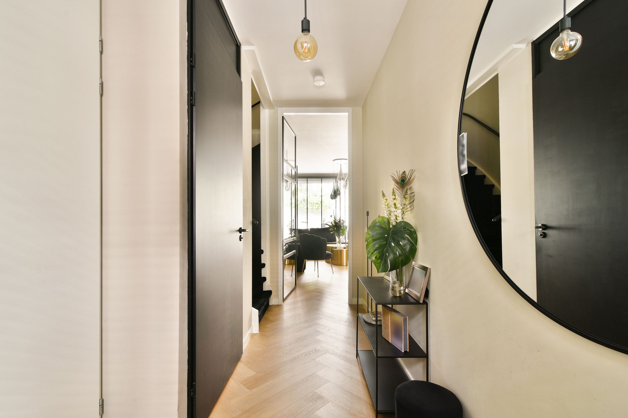 Photo 12 of Catharinastraat 18