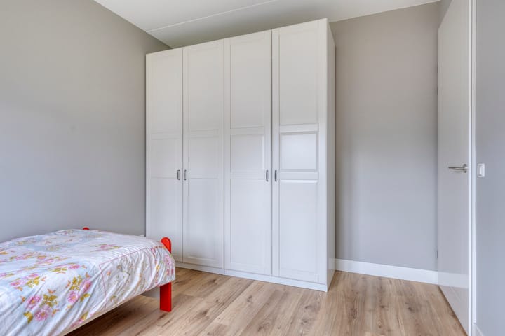 Tussenwoning te koop: Tinbergenplantsoen 37, Zaltbommel