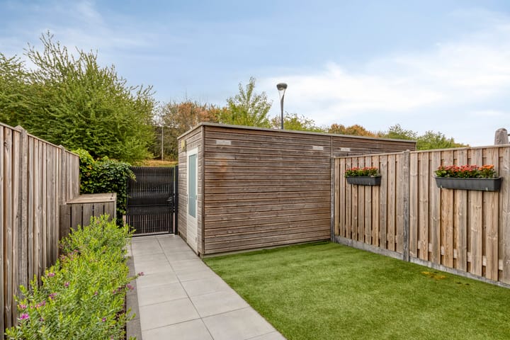Tussenwoning te koop: Tinbergenplantsoen 37, Zaltbommel