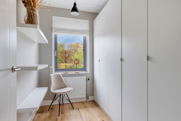 Tussenwoning te koop: Tinbergenplantsoen 37, Zaltbommel