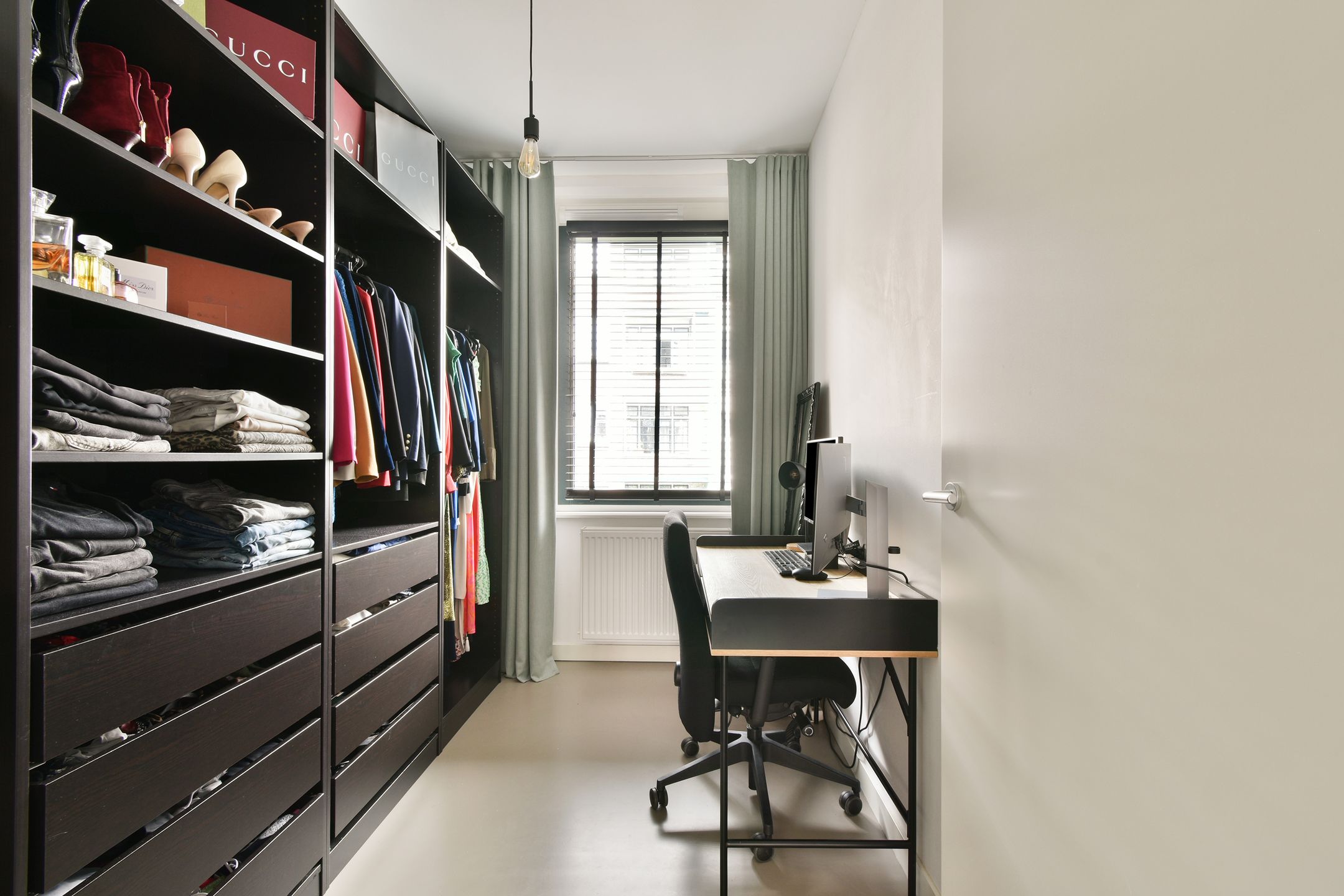 Photo 24 of Catharinastraat 18