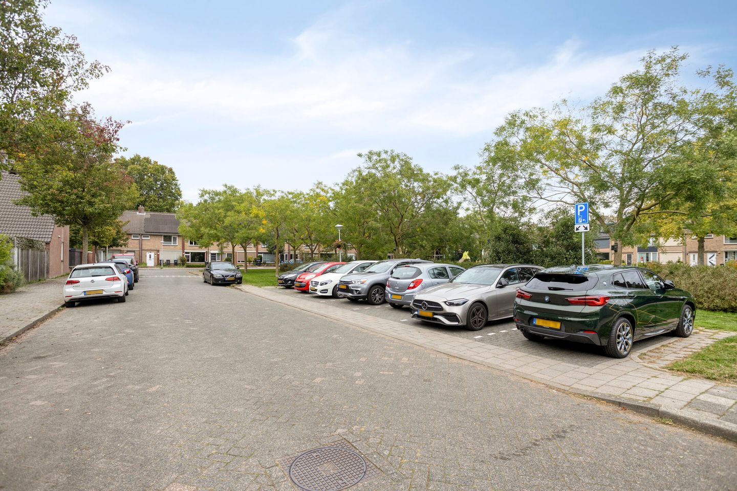 Photo 40 of Adelaertstraat 13