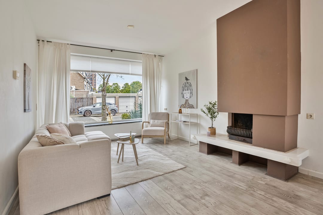 Photo 7 of Adelaertstraat 13