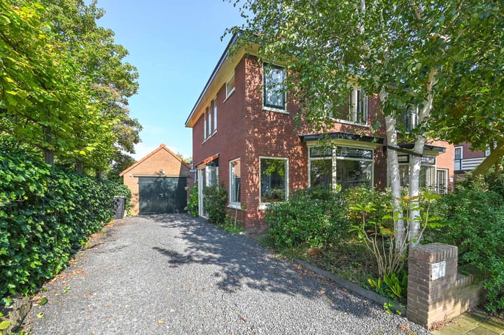 Foto 4 van Surinamestraat 1