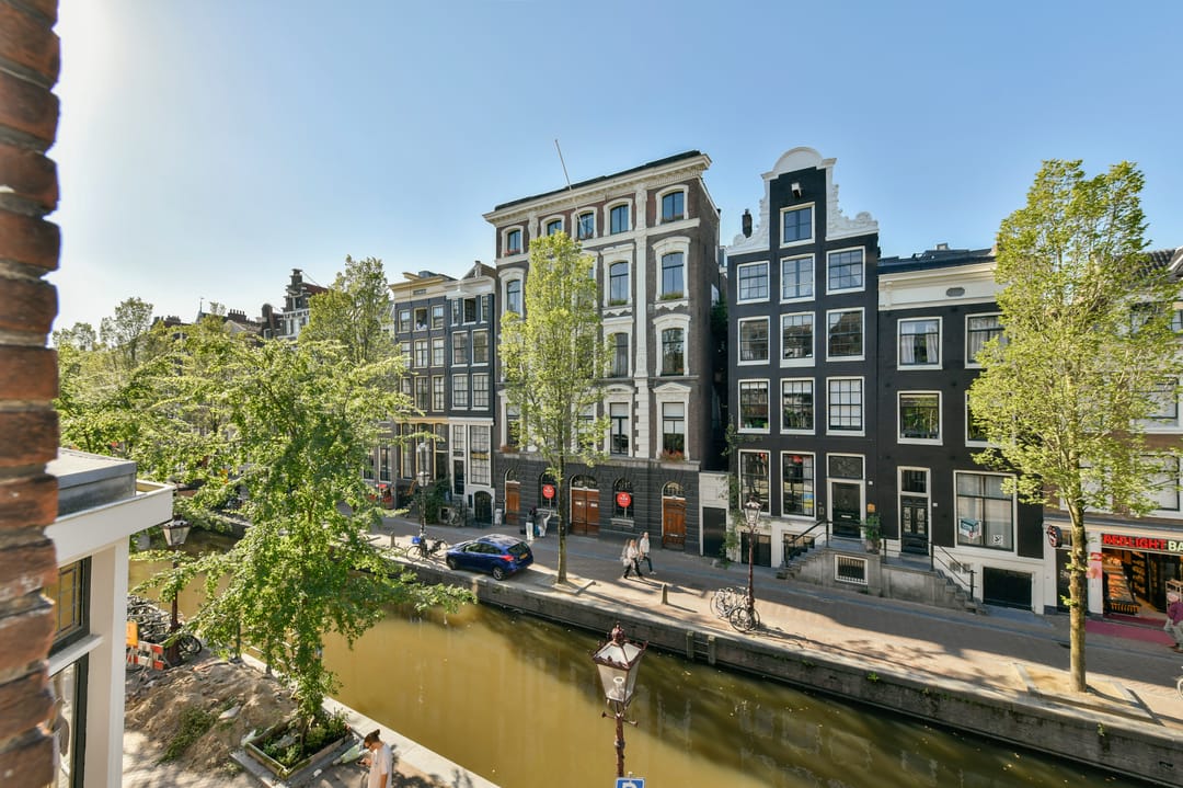 Foto 8 van Oudezijds Achterburgwal 127-2