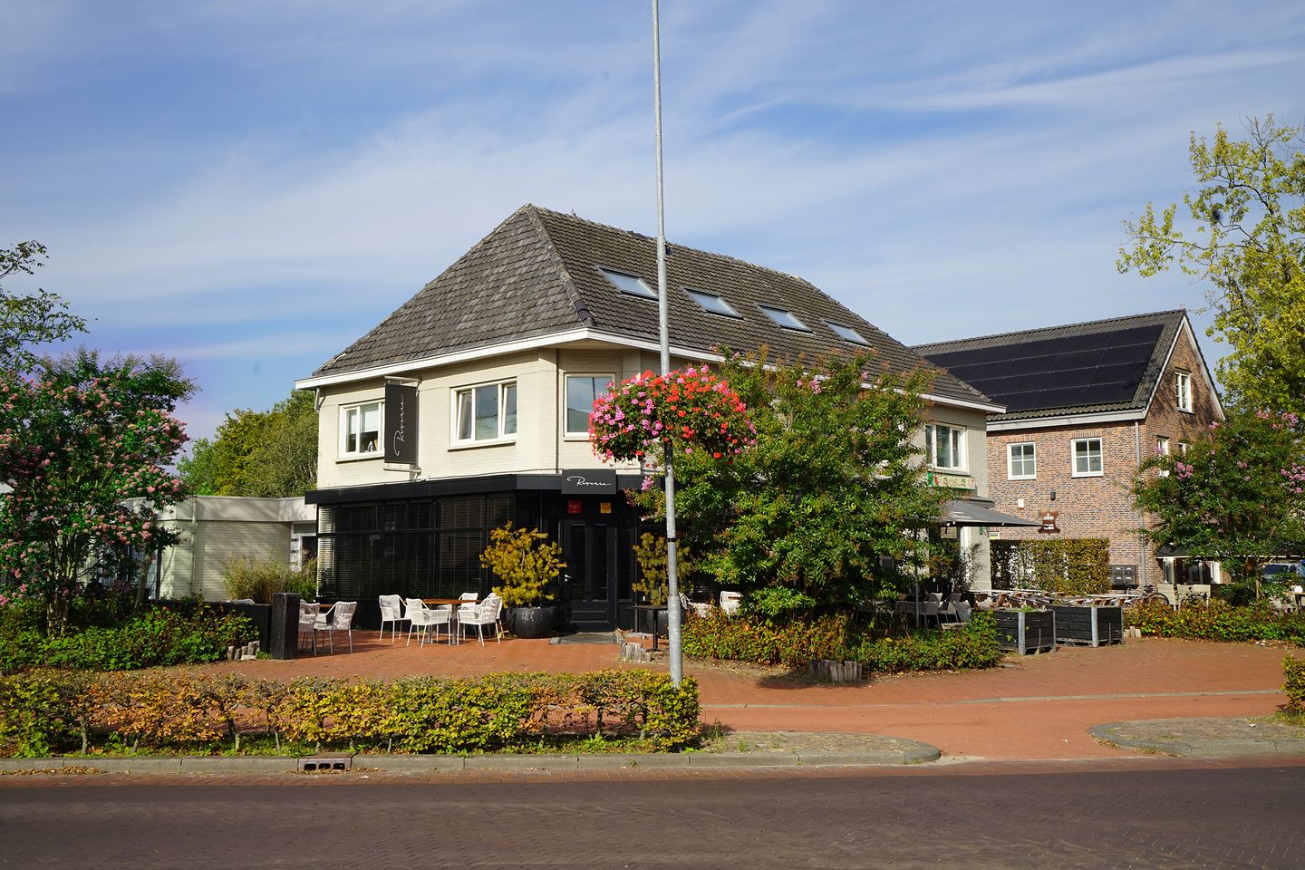 Bekijk foto 1 van Dorpstraat 1