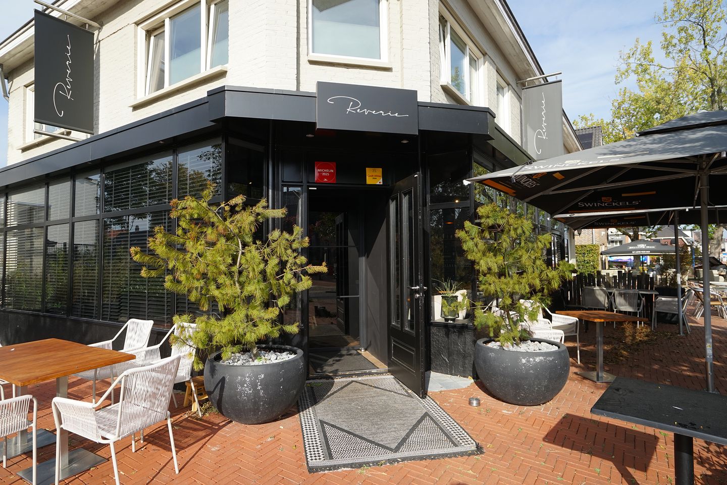 Bekijk foto 2 van Dorpstraat 1