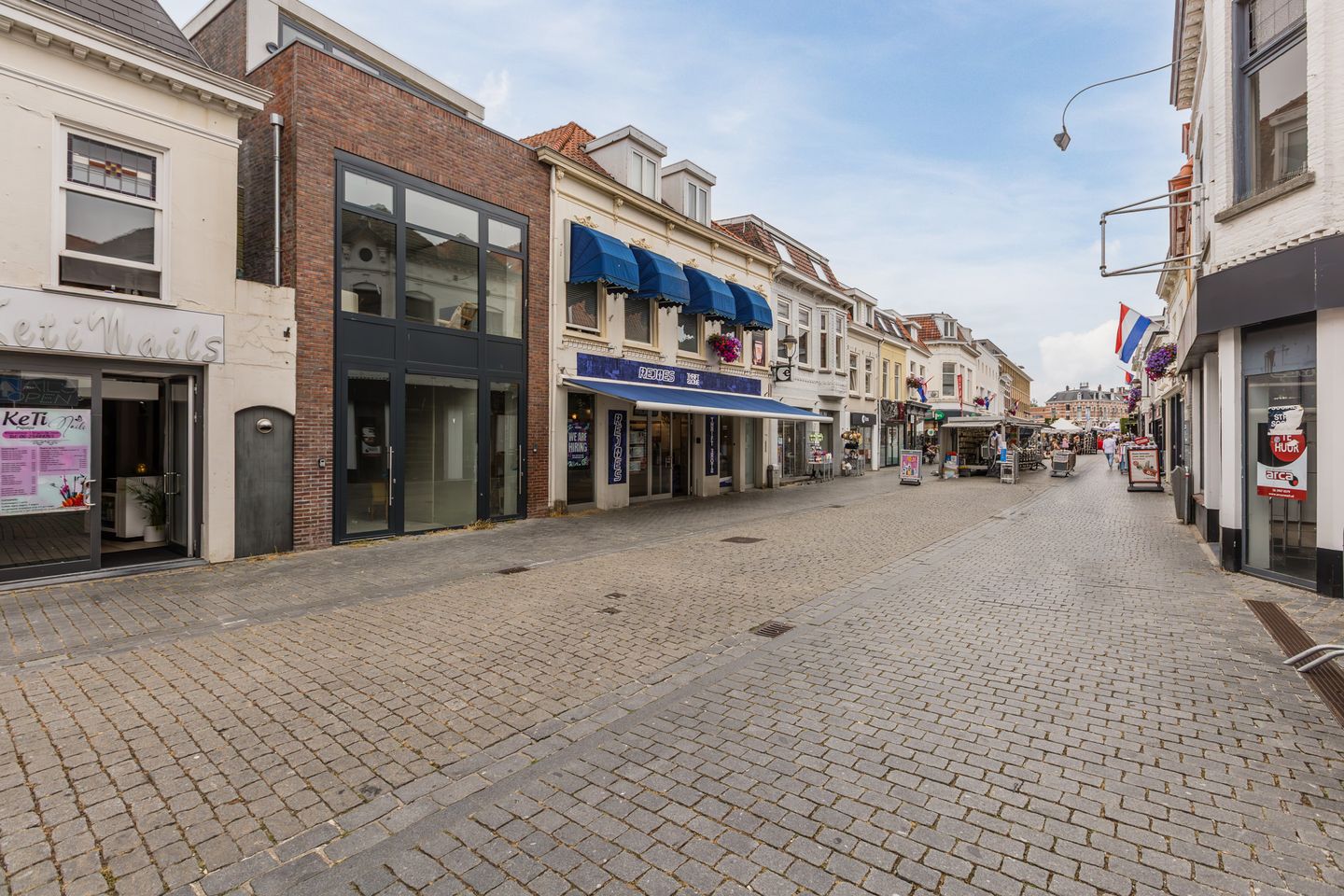 Photo 5 of Wouwsestraat 7-A