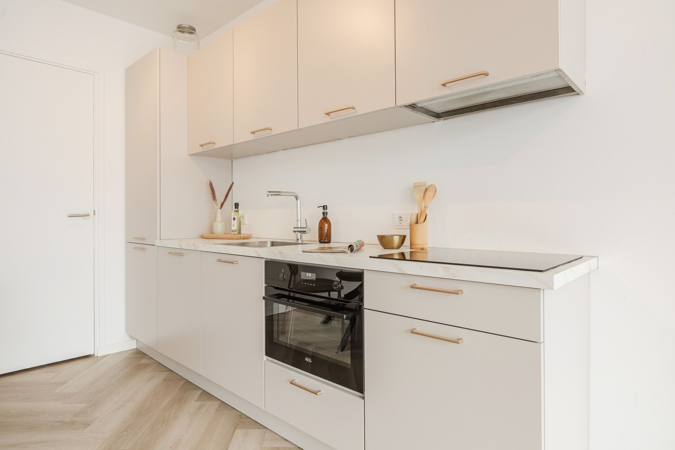 Photo 12 of Wouwsestraat 7-A