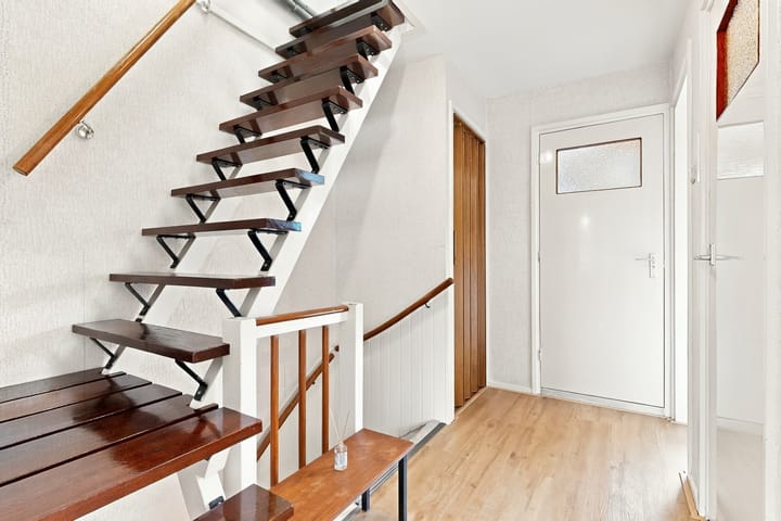 Tussenwoning te koop: P.C. Hooftlaan 30, Uithoorn