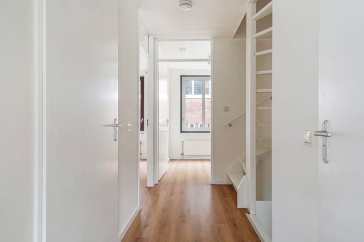 Tussenwoning te huur: Boterstraat 43, Schiedam