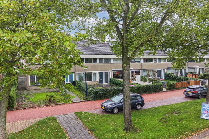 Tussenwoning te koop: F. Domela Nieuwenhuisstraat 47, Harlingen